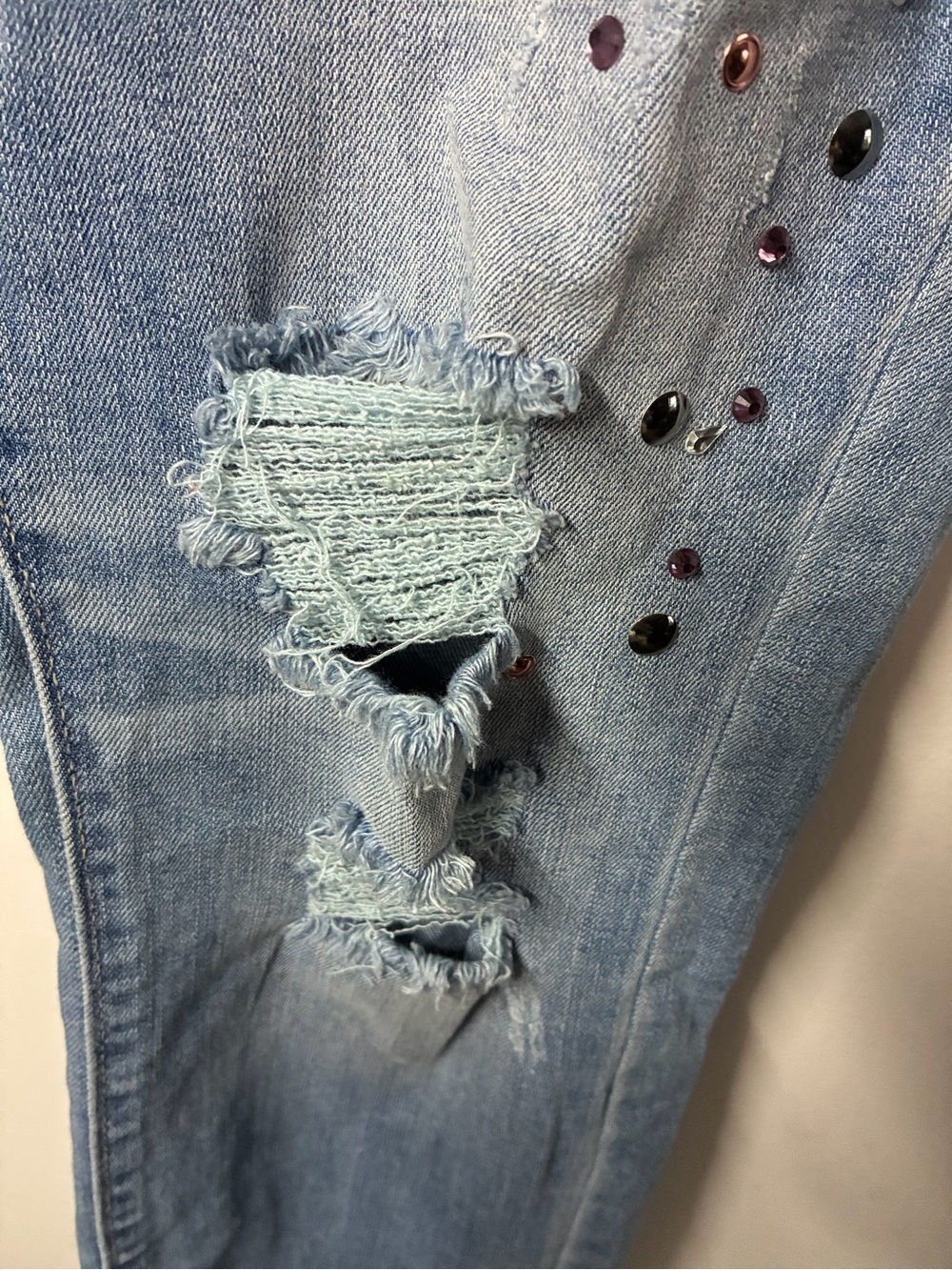 Light Wash Distressed Women's Jeans with Stud Detail - Picture 7 of 7